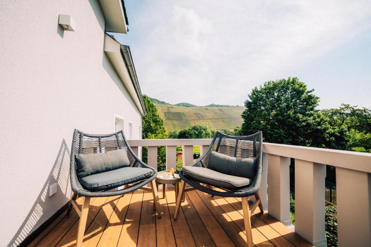 Gut Foersterlay - Exklusive Boutique Apartments Im Historischen Winzerhaus Direkt An Der Mosel Lösnich Exterior foto