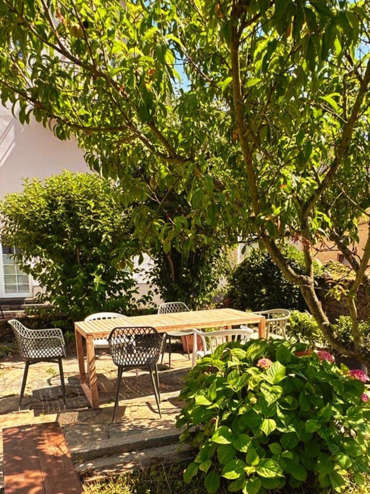 Gut Foersterlay - Exklusive Boutique Apartments Im Historischen Winzerhaus Direkt An Der Mosel Lösnich Exterior foto